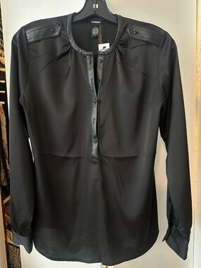 Express Black Long-Sleeve Button-Front Blouse Faux-Leather Trim size Small NWT